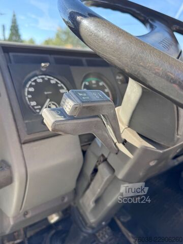 Billenőplatós furgon IVECO 80E Kipper, Dreiseitenkipper,