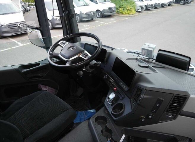 LKW mit Pritsche & Plane MERCEDES-BENZ 1832L Curtainsider LBW 2tEscha LBW Klima Heizung
