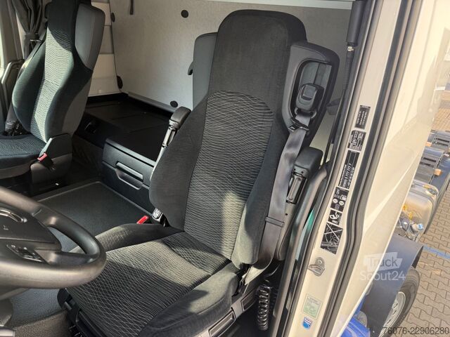 Podvozek nákladního auta MERCEDES-BENZ Arocs 5 MB 3248 LK 8x4/4 1Bett Heizung Klima AHK