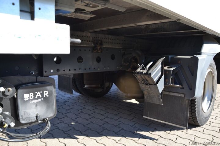 Кутиевиден ван MERCEDES-BENZ Mercedes Benz Atego 816 LBW Unfall-Frontschaden