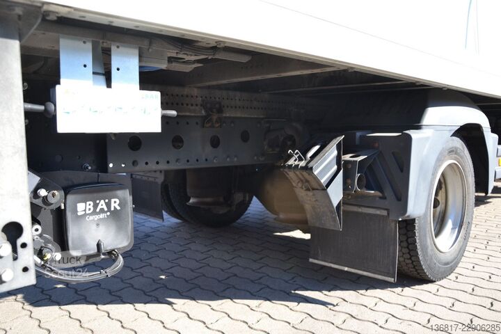 Кутиевиден ван MERCEDES-BENZ Mercedes Benz Atego 816 LBW Unfall-Frontschaden