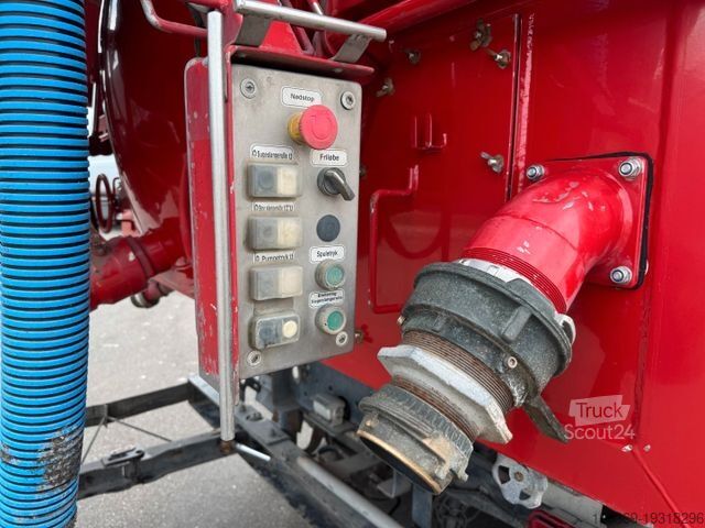 Vacuum tank truck MAN TGS 26.360 6x4H4 Hydrodrive Wiedemann