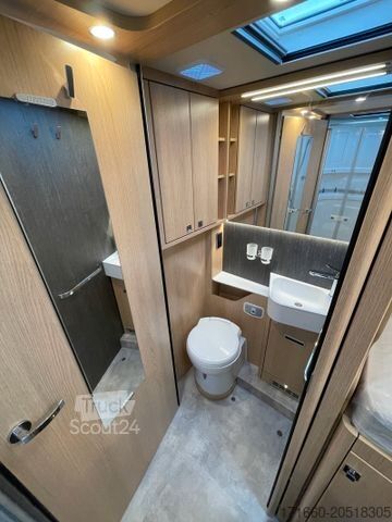 Half-integraal camper HYMER/ERIBA B-Klasse ML T BlackLine 780 *Edition BlackLine*