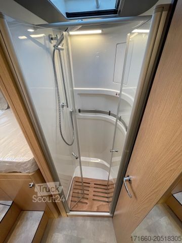 Half-integraal camper HYMER/ERIBA B-Klasse ML T BlackLine 780 *Edition BlackLine*