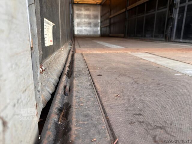 Erhvervskøretøj Kögel 3 Achs Standard Hubdach Liftachse Pal-Kasten