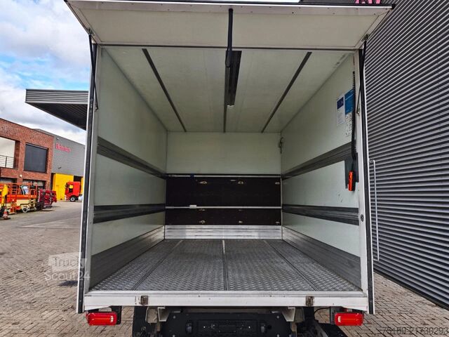 Valise MAN TGE 3.180 Dhollandia Tailgate 110.000 KM 2 Pieces!