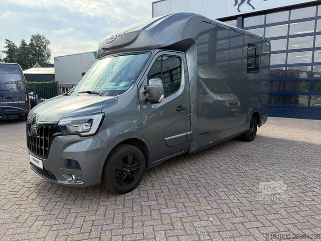  Renault Master Automaat Paardenwagen hengsten uitvoerin...