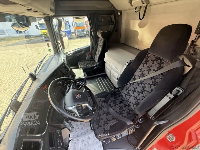 Scania R450 4x2 EURO6 CIĄGNIK SIODŁOWY Z ADR EXII - EXIII - FL- AT truck tractor Scania R450 4x2 EURO6 CIĄGNIK SIODŁOWY Z ADR EXII - EX...