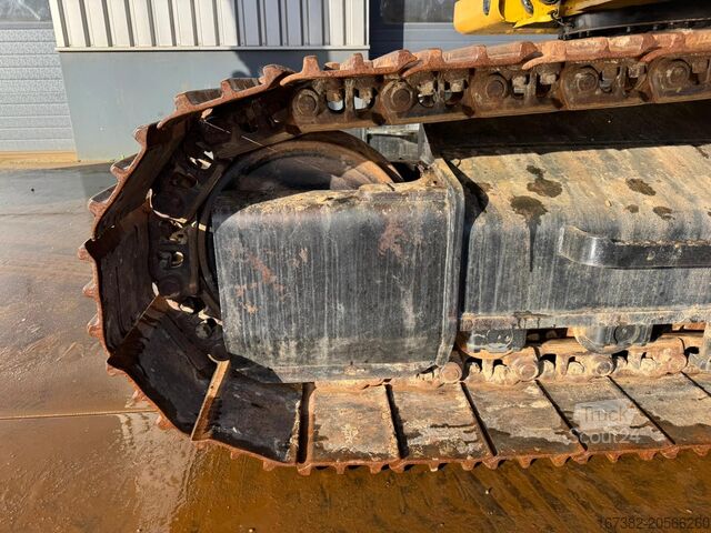 Excavadora Caterpillar 320GC