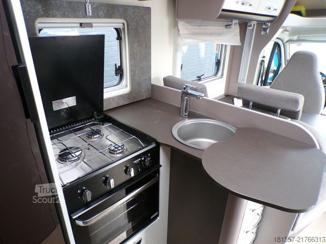 Autocaravana semi-integrada BÜRSTNER Lyseo TD 690 G Harmony Line, Backofen, Navi