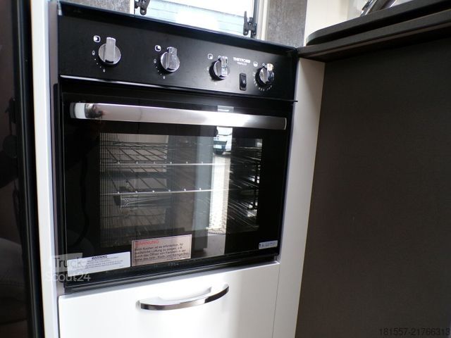 Autocaravana semi-integrada BÜRSTNER Lyseo TD 690 G Harmony Line, Backofen, Navi