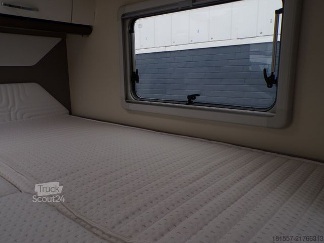 Autocaravana semi-integrada BÜRSTNER Lyseo TD 690 G Harmony Line, Backofen, Navi