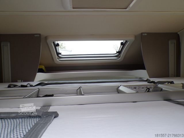 Autocaravana semi-integrada BÜRSTNER Lyseo TD 690 G Harmony Line, Backofen, Navi