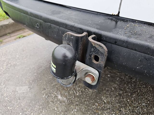 Magastetős kombi PEUGEOT EXPERT