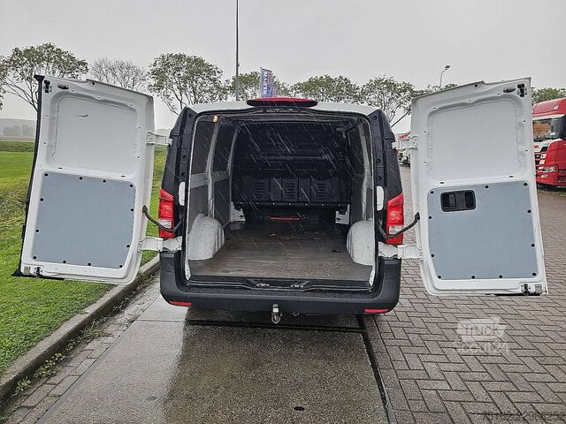 Magastetős kombi MERCEDES-BENZ VITO 114 L2 Automaat Trekhaak