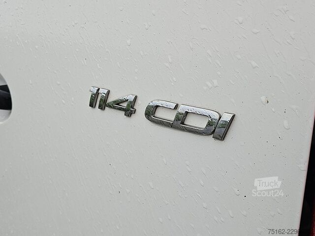 Magastetős kombi MERCEDES-BENZ VITO 114 L2 Automaat Trekhaak