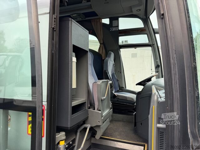 Turistični avtobus MERCEDES-BENZ O580 Travego 16 RHD-M (Softline*TOP*DE)