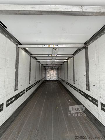 Semirimorchio frigorifero SCHMITZ CARGOBULL SCB DOPPELSTOCK THERMOKING SLX 300