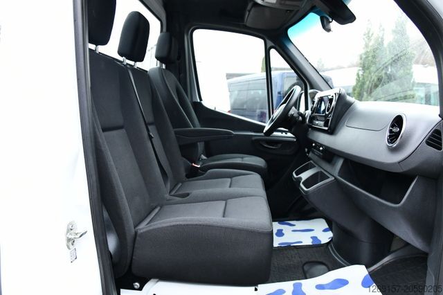 Pritschenwagen MERCEDES-BENZ Sprinter 315 CDI Pritsche RWD L3 Navigation LED