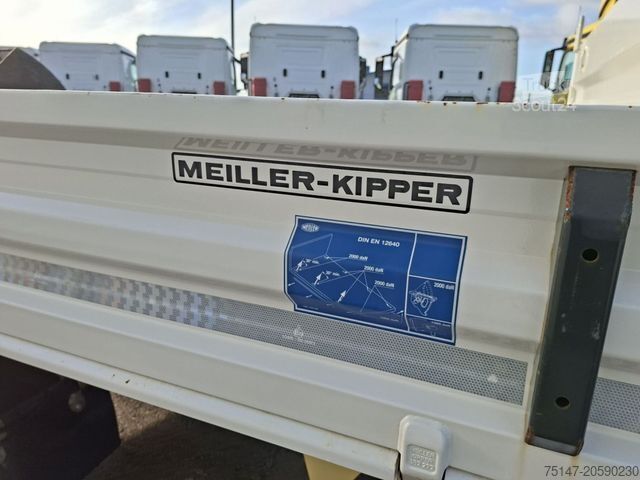 Dreiseitenkipper FUSO Canter 7C18 Meiller Kipper + Kran mit Greifer