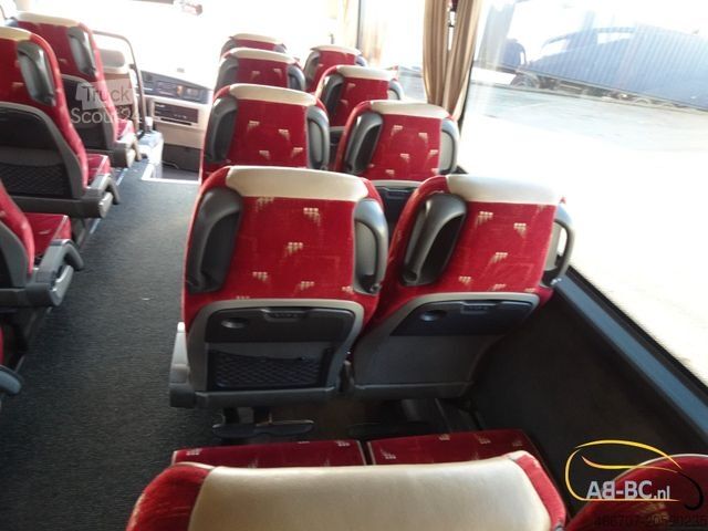Távolsági autóbusz VDL Futura FHD2 139-460 63 Sitze EURO 5
