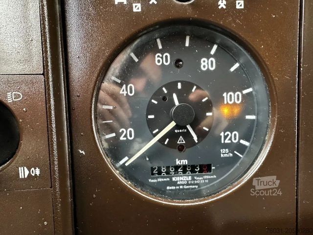 Automobilis ar plakanu platformu MERCEDES-BENZ SK 814 4X2 Platform Spring/Spring German truck