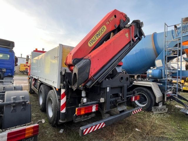 Ciężarówka z płaską platformą MERCEDES-BENZ Actros 2640 6x4 Pritsche Heckkran PK 27.000 Kran