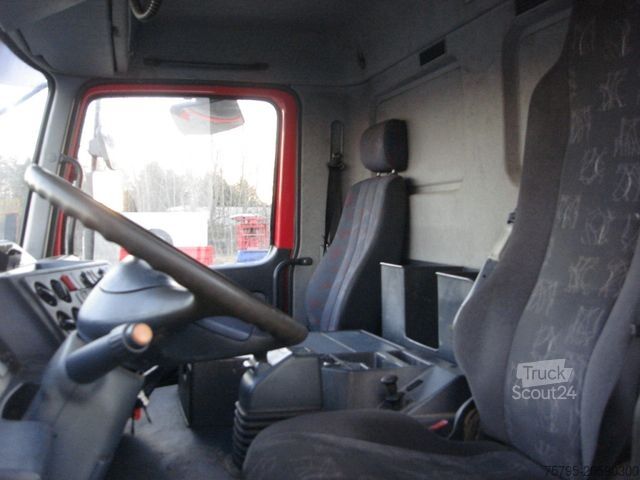 Ciężarówka z płaską platformą MERCEDES-BENZ Actros 2640 6x4 Pritsche Heckkran PK 27.000 Kran