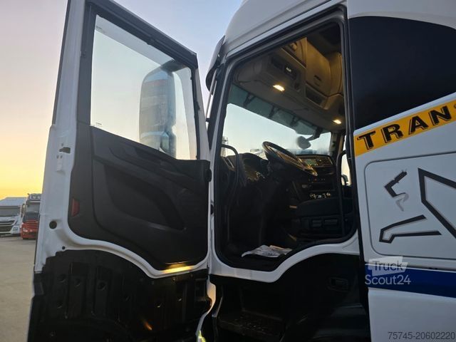 Standard dragbil IVECO S-WAY 480 * RETARDER * 2X TANK * ACC * TOP