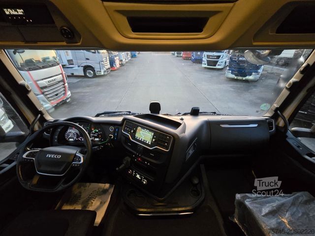 Standardni tegljač IVECO S-WAY 480 * RETARDER * 2X TANK * ACC * TOP