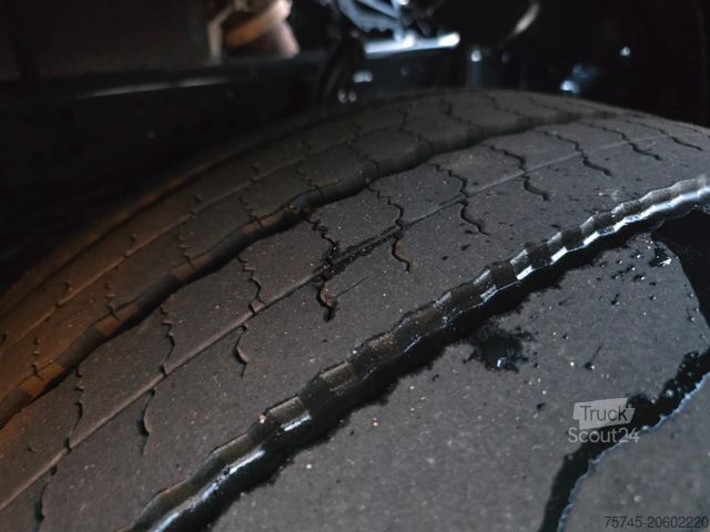 Standardni vlačilec IVECO S-WAY 480 * RETARDER * 2X TANK * ACC * TOP