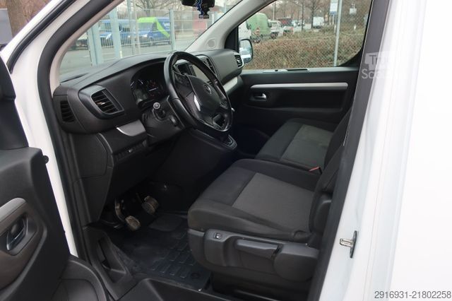 Kastenwagen OPEL Nr. 8 Vivaro / 1.Hand / DoKa / AHK / Klima /Navi