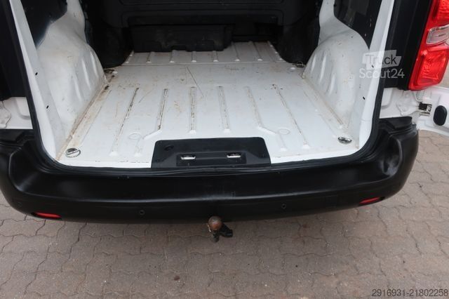 Kastenwagen OPEL Nr. 8 Vivaro / 1.Hand / DoKa / AHK / Klima /Navi