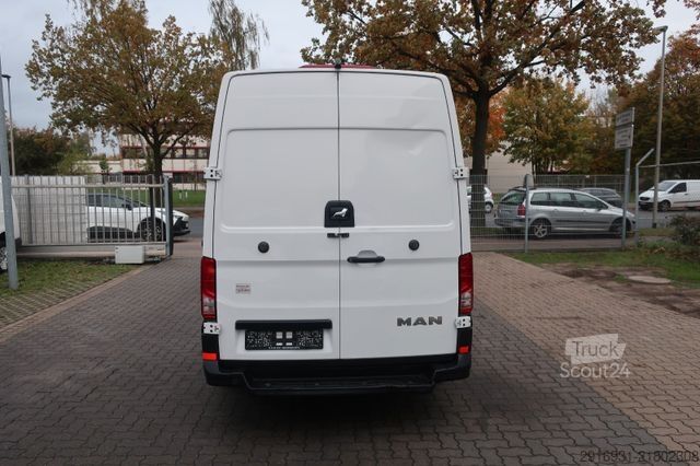 Šaldytuvo kėbulo furgonas MAN TGE 3.180 1.Hand / Kühlkastenwagen Maxi / FN:166