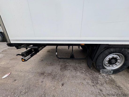 شبه مقطورة مبردة KRONE 3-ACHS BLUMENBREITE, THERMOKING SLX 300, DOPPELST, LIFT, MIETKAUF MGL.