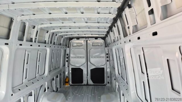 Furgoneta de caja alta MERCEDES-BENZ Sprinter III Kasten  519 CDI RWD 4x 4 Allrad