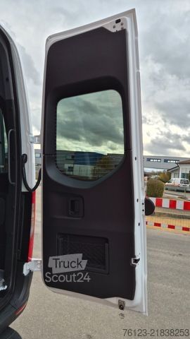 Minibus MERCEDES-BENZ Sprinter Elektro 9 Sitzer Bürgerbus