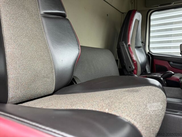 Podvozek s kabinou Volvo FM 410 / 8X4 / I-Shift / ADR / Tridem / TUV: 6-...