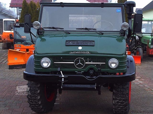 Sekačka na krmivo UNIMOG 406 Cabrio Kipper
