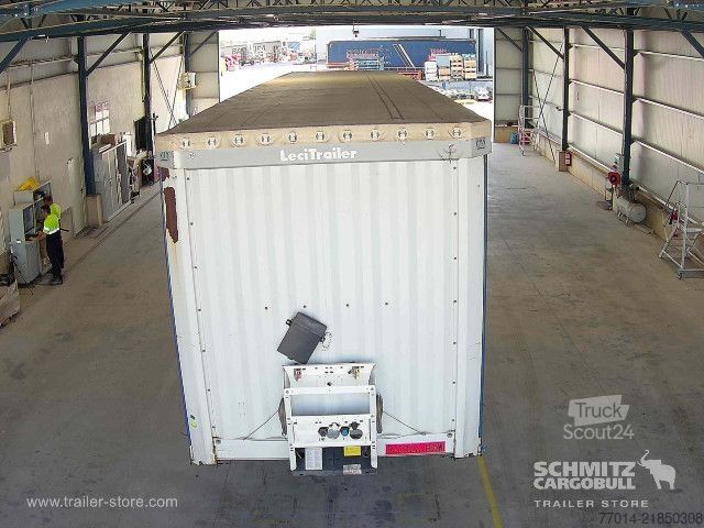 Öppen semitrailer med kapell Krone Curtainsider Standard