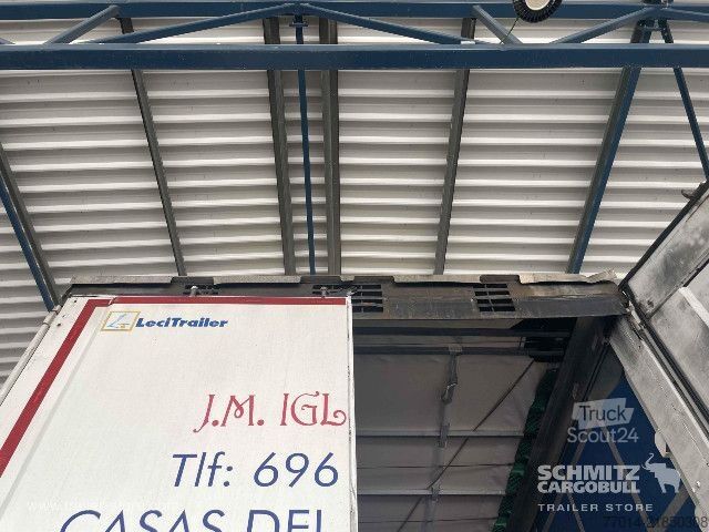 Öppen semitrailer med kapell Krone Curtainsider Standard