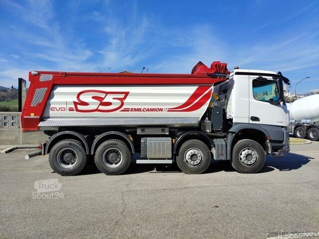 Billenő teherautó MERCEDES - VEICOLI Arocs 4148 K 8x4/4