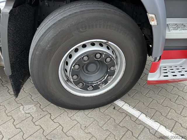 Standard-SZM DAF CF 410 FT Space Cab / 717 dkm / Euro 6D / APK T...