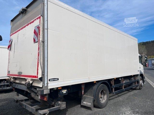 Camion refrigerato MERCEDES-BENZ Axor 1824 Koffer 7,90 m LBW Klima 4 x vorhanden