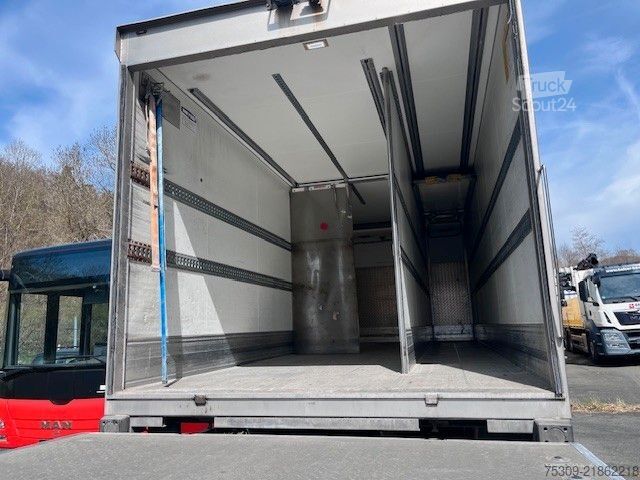 Camion refrigerato MERCEDES-BENZ Axor 1824 Koffer 7,90 m LBW Klima 4 x vorhanden