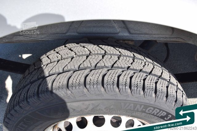 Panelová dodávka VOLKSWAGEN Crafter 2.0TDI 4Motion 4x4 Klima AHK Dachträger