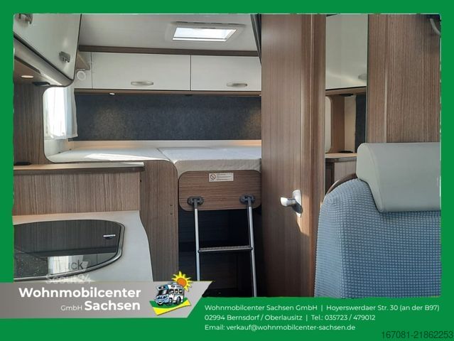 Yarı entegre karavan CARADO V 337