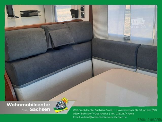 Yarı entegre karavan RAPIDO Serie 6F 666F