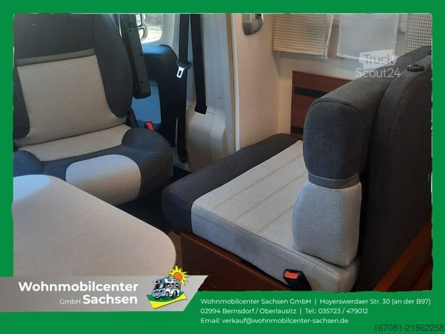 Yarı entegre karavan RAPIDO Serie 6F 666F