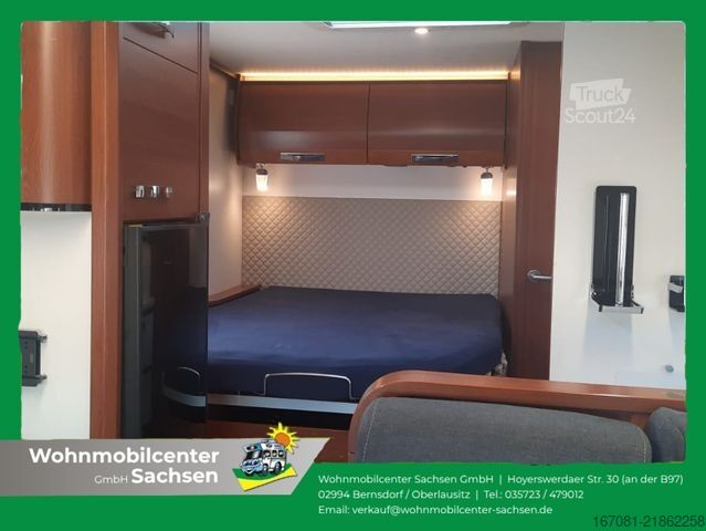 Yarı entegre karavan RAPIDO Serie 6F 666F